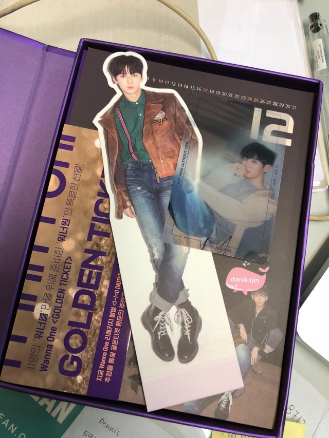 jinsmeanie's tweet photo. @wannatradePH WTT: PH

HAVE: Wanna Version. Minhyun Mini Standee &amp; Jisung Photocard

WANT: Kang Daniel. https://t.co/PX5XAeyTWL