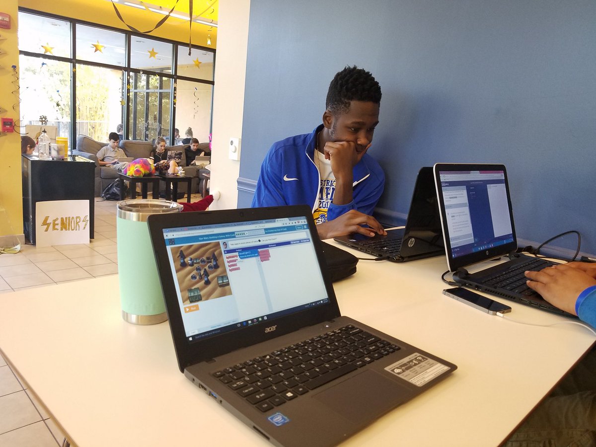 csfedtech's tweet image. What a great day at Canterbury! Look who is excited about hour of code. #nextgeneration