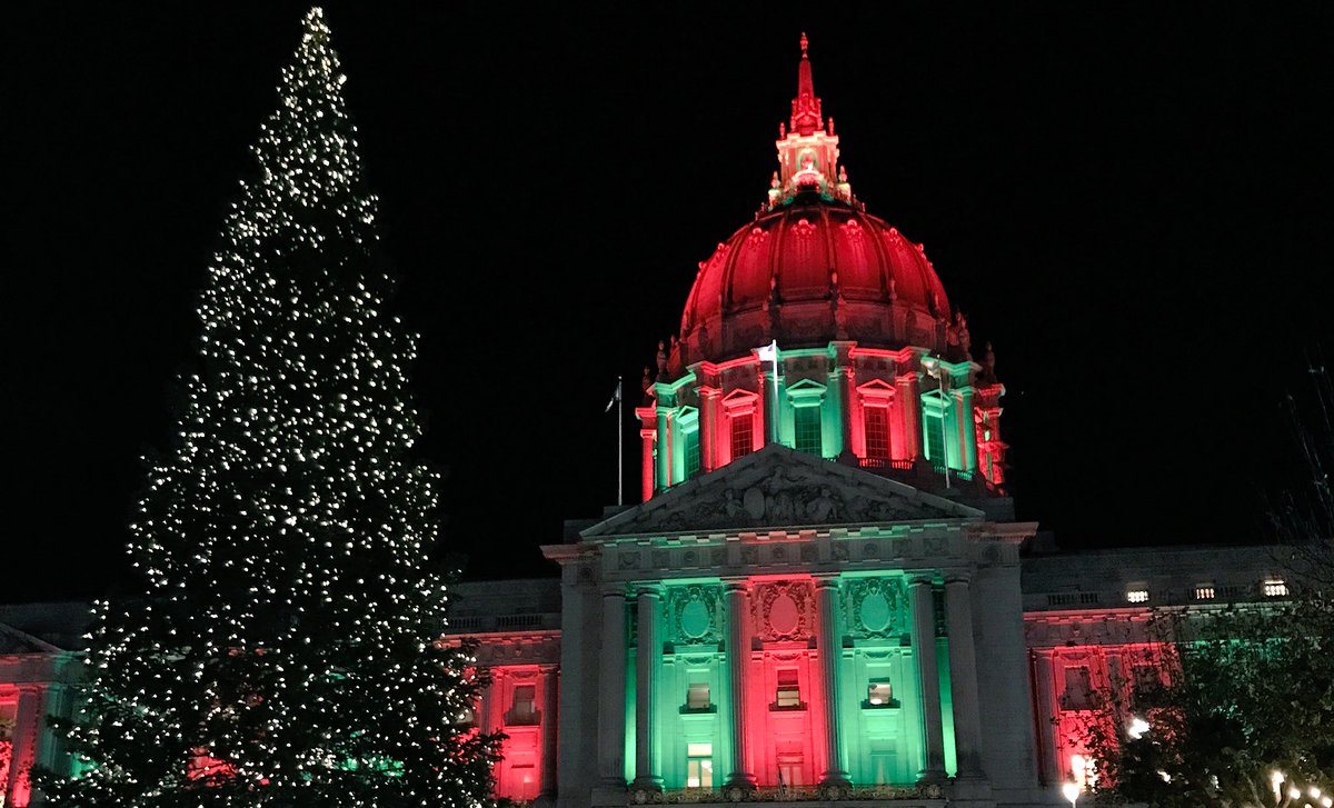 mayoredlee's tweet image. Season's greetings from #SFCityHall!