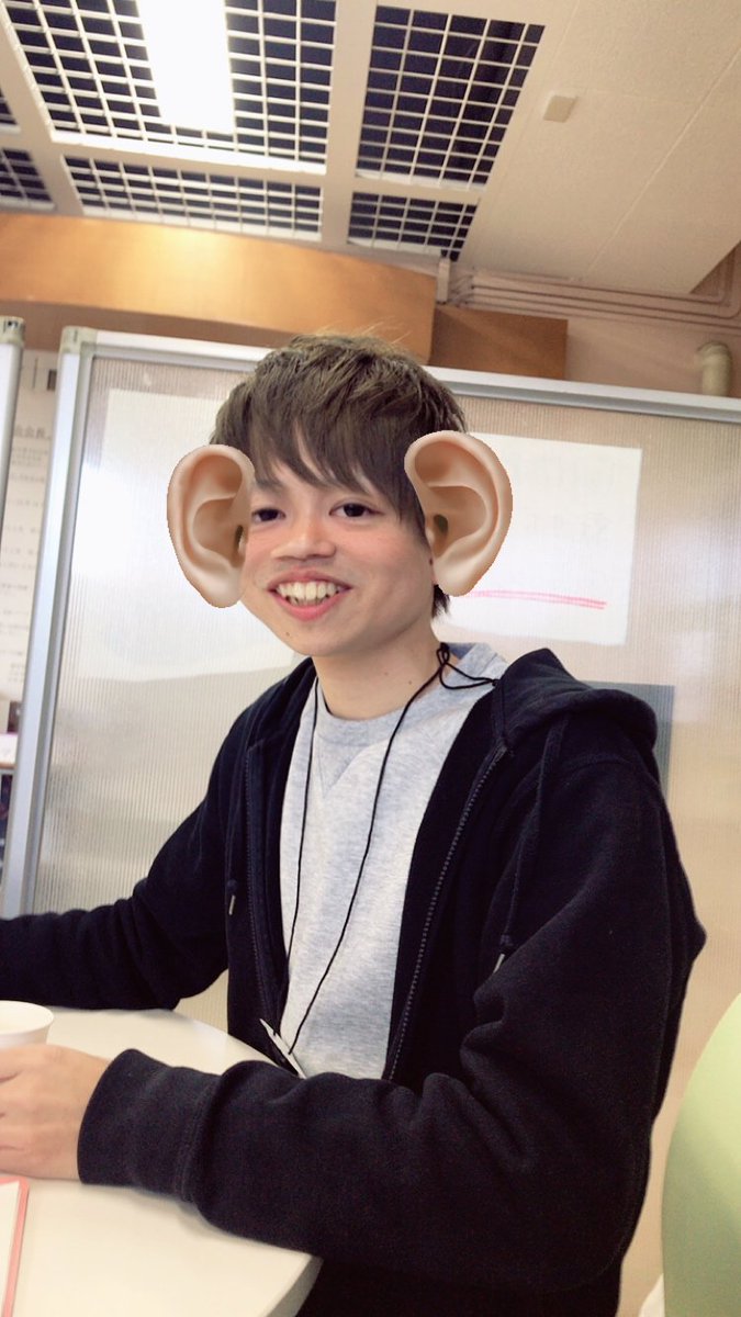 shusapo2018's tweet photo. 今日のブースはこんな感じです😊💓💓
今日は小林くんがとても真面目にお話ししてくれています！！
4コマもあるので是非来てください☺️💓💓💓 https://t.co/3j4Gtg8Rdq