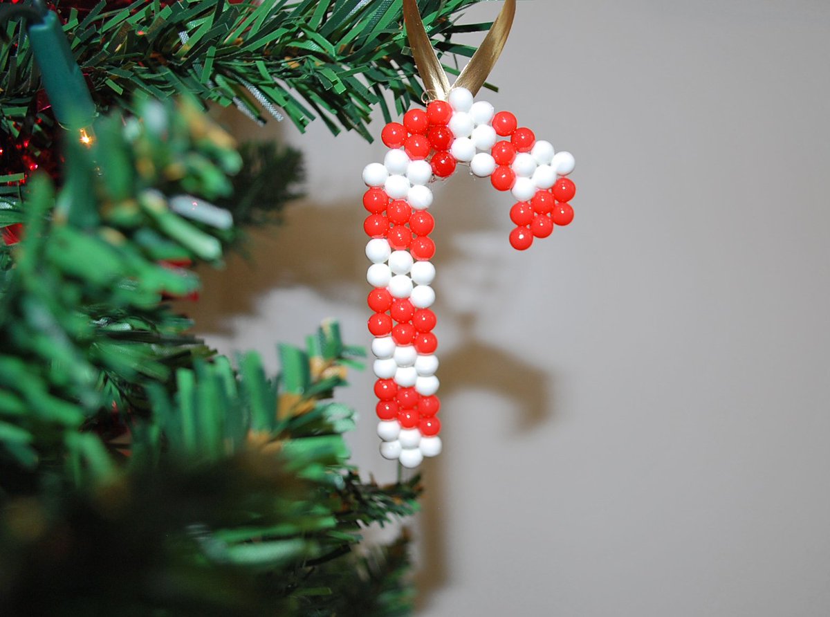 Aquabeadsuk's tweet photo. Yum! A candy cane! What could be behind door number six?

RT and FOLLOW for the chance to #win! #competition #AquaBaubles https://t.co/1oalAm4fOd