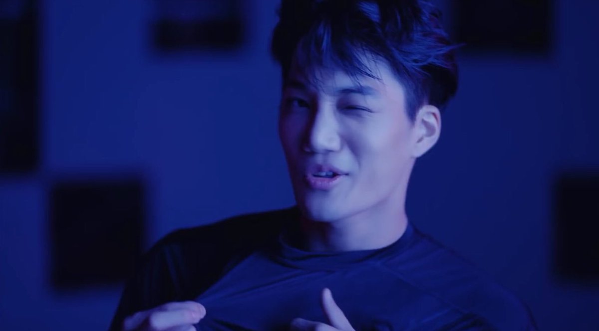 ONEANDONLYK0114's tweet photo. ดูยังไงก็นักเรียนรด 55555555555 https://t.co/UtGsRQ31OH