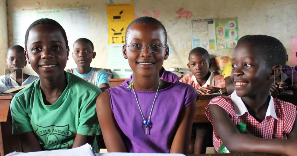 TopSQL's tweet image. Idea for #Xmas #donation: The 1-Dollar-Specs. 150 million people would need a pair of glasses, but can't afford it. It hinders them to learn, work or provide for their families. onedollarglasses.org