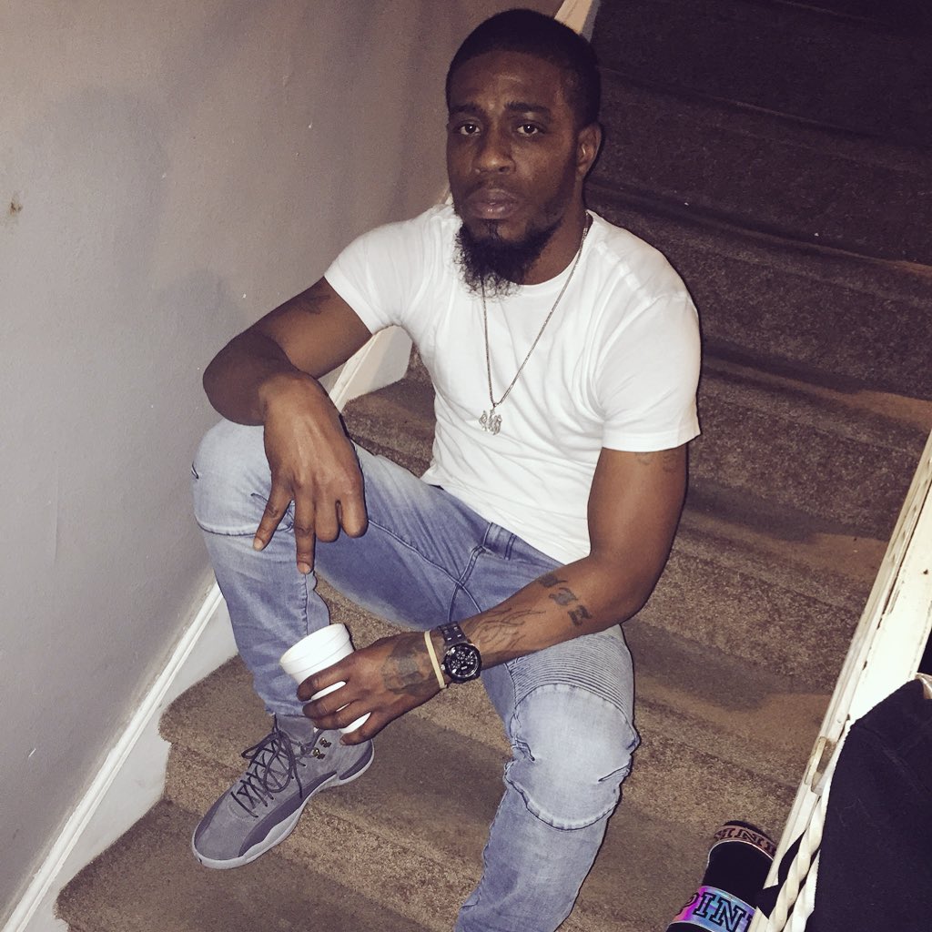 wizzy_strong's tweet photo. #NewProfilePic https://t.co/d7U6VpPUrM