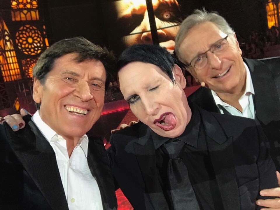 marcosalvati's tweet photo. Stasera a #Music si fa la storia. 
21.30 su Canale5 
Qualora lo vogliate. https://t.co/JGSkJZALYB