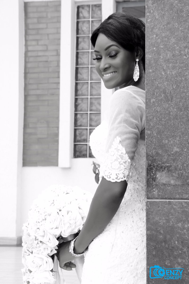 Oenzy_concept's tweet image. contact for your lovely photo shoot wedding,event,industrial,modeling and more we are anytime at your service +2348088470440 #photography #wegiveyougoodservice #highqualitycamera