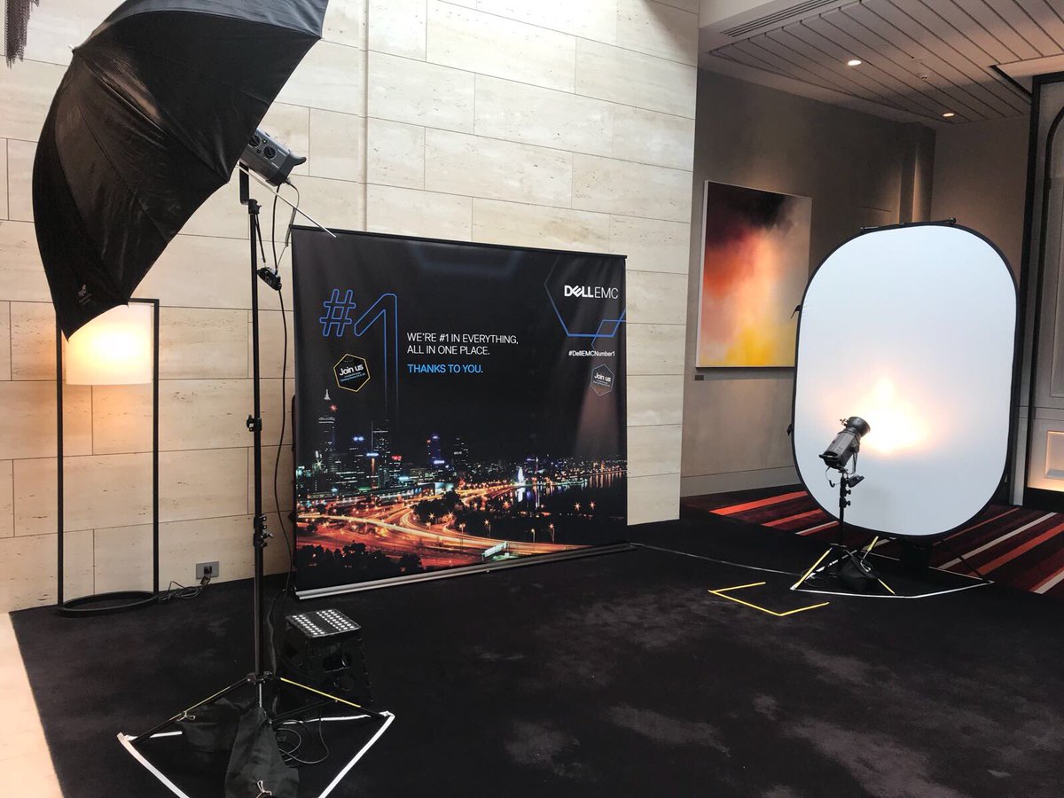 CanalysForums's tweet photo. Do you need to update your professional headshot? Head over to the @DellEMCPartners photo booth on the ground floor! #Canalys https://t.co/xyE91M9PY5