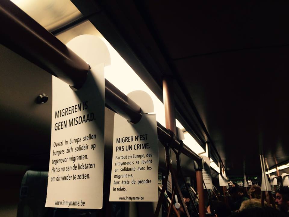 Plus de 25.000 accroches-portes diffusés partout en #Belgique pour revendiquer une #JusticeMigratoire | Migrer n'est pas un crime! Défendons des voies sûres et légales de migrations, la fin des violences.
 RDV le 13/12 à 17h à Bruxelles! #InMyName >> inmyname.be