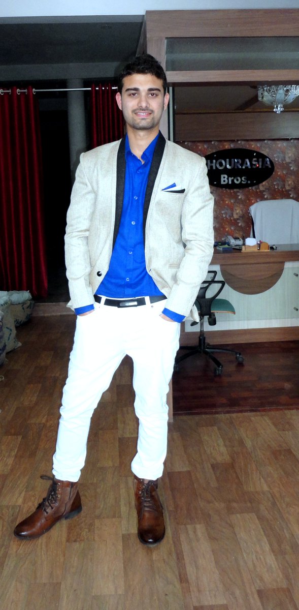 Himanshu Chourasia ๐๐ฆ๐ (@rain_man25) on Twitter photo <a href="/RenaultIndia/">Renault India</a> Style Is A Reflection Of Your Attitude And Your Personality.!!
<a href="/Rp4118312/">Rupesh</a>
<a href="/AjayDeWarrior/">Ajay The Warrior</a>
<a href="/SalluDaFan/">Jayesh</a>
<a href="/RamK51/">Ram</a>
@RpRpSp
@J71688133
@Abhi2JA
@AK41992
#MyCAPTURstyle
#RenaultCAPTUR <a href="/RenaultIndia/">Renault India</a> Style Is A Reflection Of Your Attitude And Your Personality.!!
<a href="/Rp4118312/">Rupesh</a>
<a href="/AjayDeWarrior/">Ajay The Warrior</a>
<a href="/SalluDaFan/">Jayesh</a>
<a href="/RamK51/">Ram</a>
@RpRpSp
@J71688133
@Abhi2JA
@AK41992
#MyCAPTURstyle
#RenaultCAPTUR