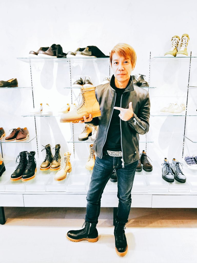 Yutaka_w_drum's tweet image. 今日はリハの前に
DIGOUTさんのショールームにおじゃましました👟カッコいいのいっぱいでまた欲しくなっちゃった〰☺
#DIGOUT