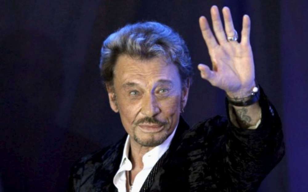 VilleRamatuelle's tweet photo. Ramatuelle comme le reste de la France est endeuillée par la disparition de #JohnnyHallyday 
Nos pensées à ses proches. https://t.co/EMvxdvsP3T
