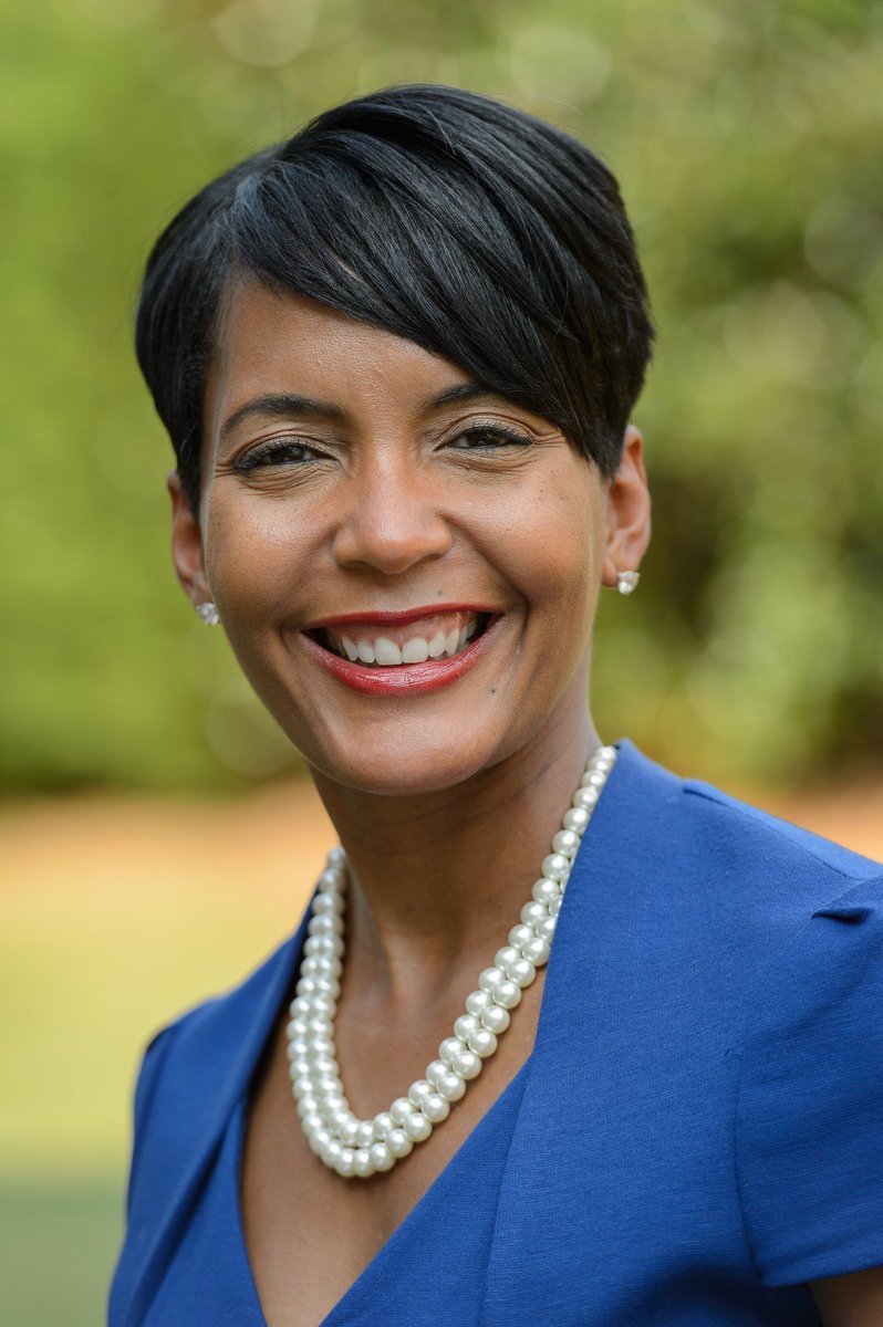 KasimReed's tweet photo. Iโm pleased to congratulate the new Mayor-Elect of Atlanta, @KeishaBottoms. https://t.co/2JL5mCEYYj