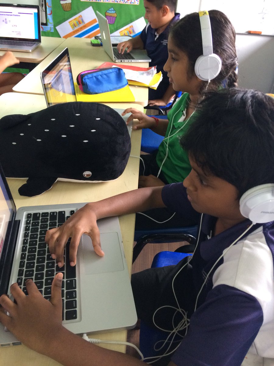 Tom_Grindley1's tweet photo. Involved with interactive games today to explore mixed numbers #GISLearning #giskuantan #transum #sheppardsoftware #mathplayground @BrownLucyl https://t.co/ie0txr6rGO
