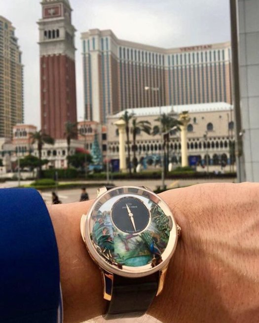 Jaquet_Droz's tweet photo. The Tropical Bird Repeater world tour continues! Do you recognize this city ? #jaquetdroz https://t.co/0GePOy1jcU