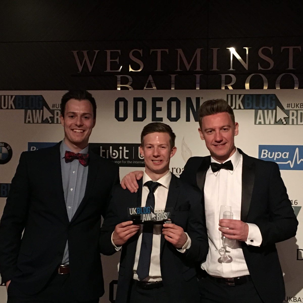 Riweb_'s tweet image. We've entered the @UKBlogAwards! If you enjoy the #blog please vote for us - bit.ly/2zStGGa #Henley #AboutHenley #DigitalMarketing