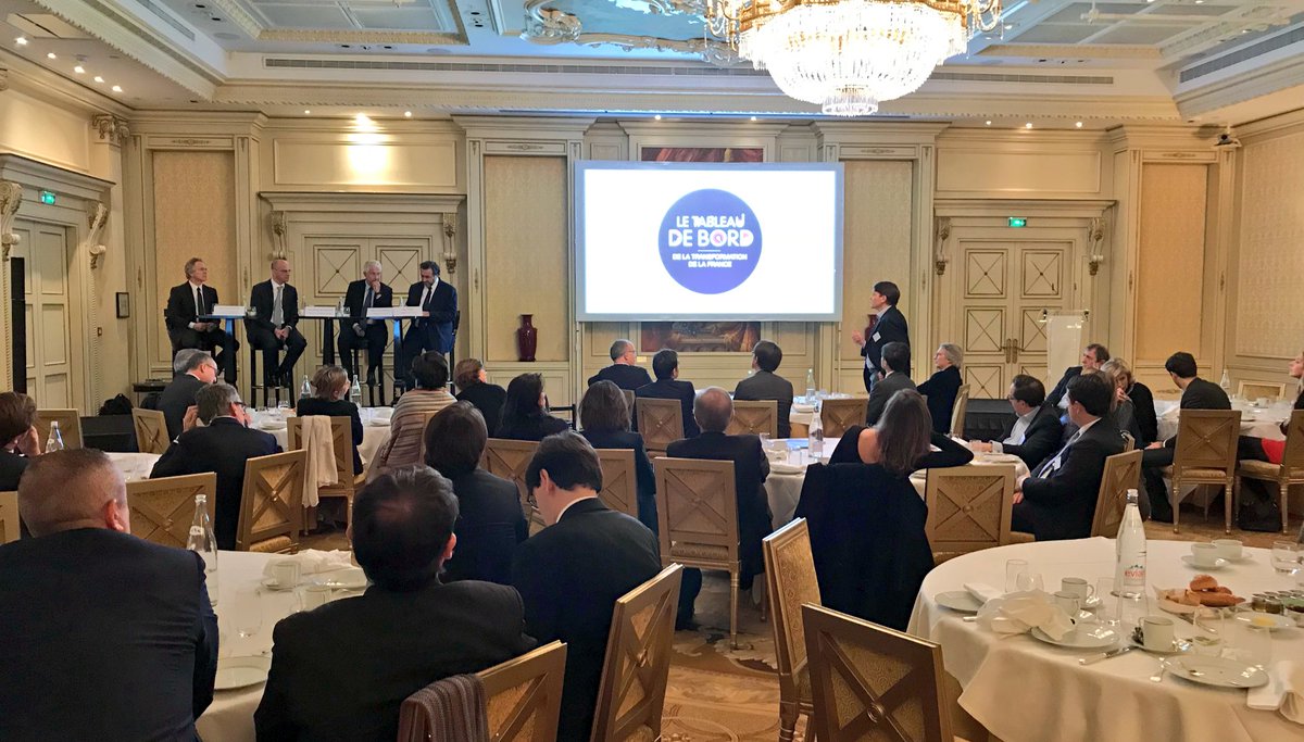 CABINETNOCOM's tweet photo. Question à @jmblanquer : « Quelle est votre position sur la formation au #numérique et aux compétences en #digital ? » https://t.co/2WlWM8EAoE