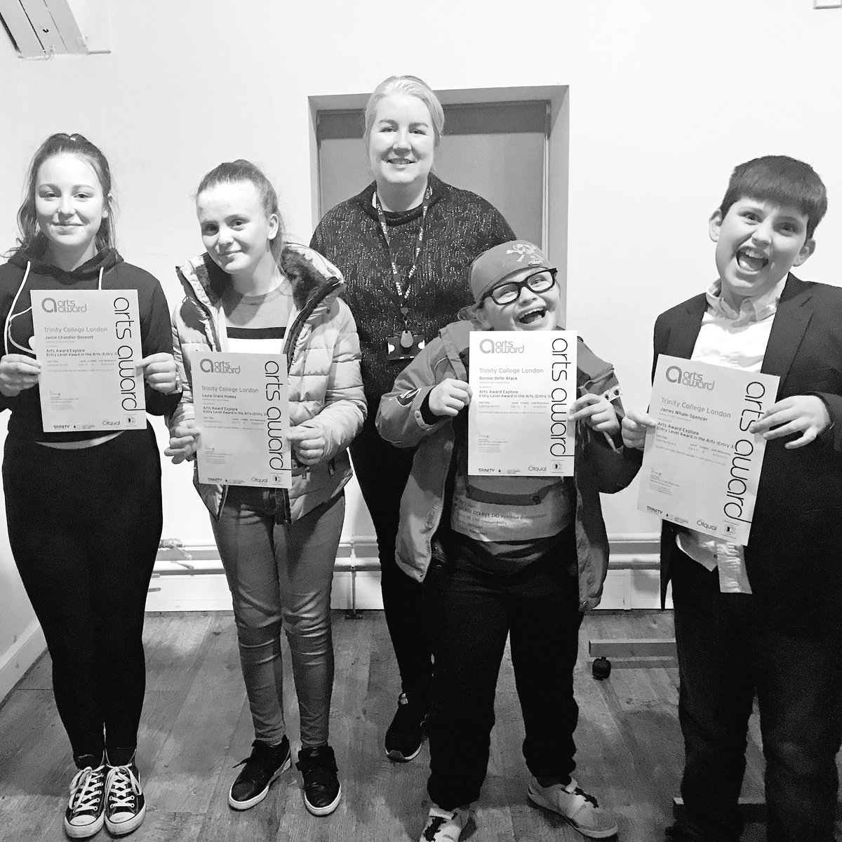 CustomsHouseLP's tweet image. 1,900 followers on Twitter! RT and help us reach 2000? Follow for news about our groups, workshops and projects. Follow @thecustomshouse for info about what’s in the theatre and cinema. And @TCHGallery for updates about visual art.