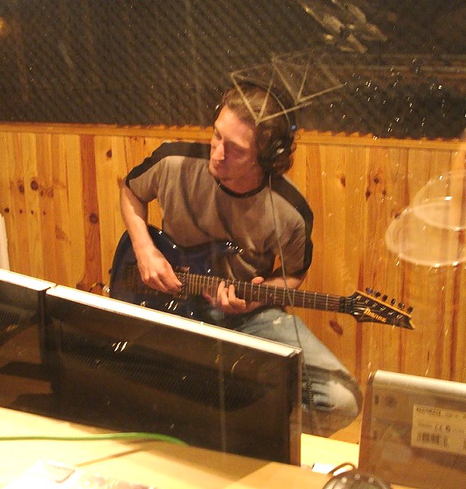 SoundhouseStud's tweet photo. Quand l'inspiration vient, when inspiration comes... 🌟🌟
#guitarist #guitar #soundhousestudio https://t.co/05SNyXrMxV
