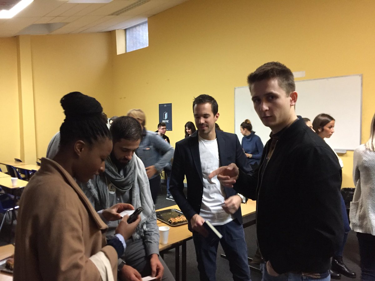 ISEFAC_National's tweet photo. P’tit déjeuner entre étudiants et Anciens #ISEFACAlumni ce matin https://t.co/APSiAopYip