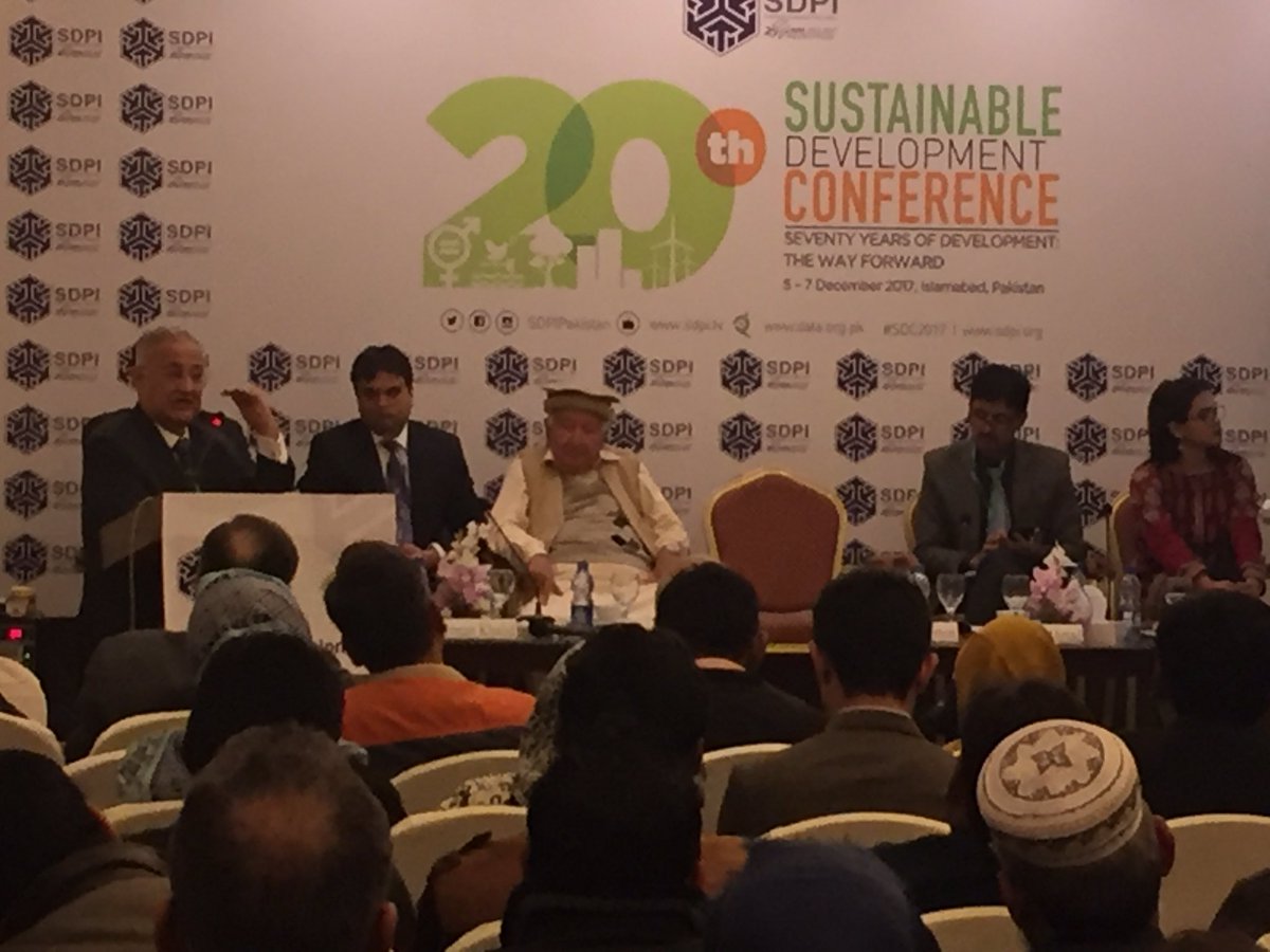 WardaGhazanfar's tweet photo. Glaciers are the assets for water and this is the global assets, therefore it comes in global and regional status said #NisarMemon #SDC2017 #sessionB9 @SDPIPakistan @Abidsuleri @vaqarahmed @yasirdil_ https://t.co/F9JyBVf2su