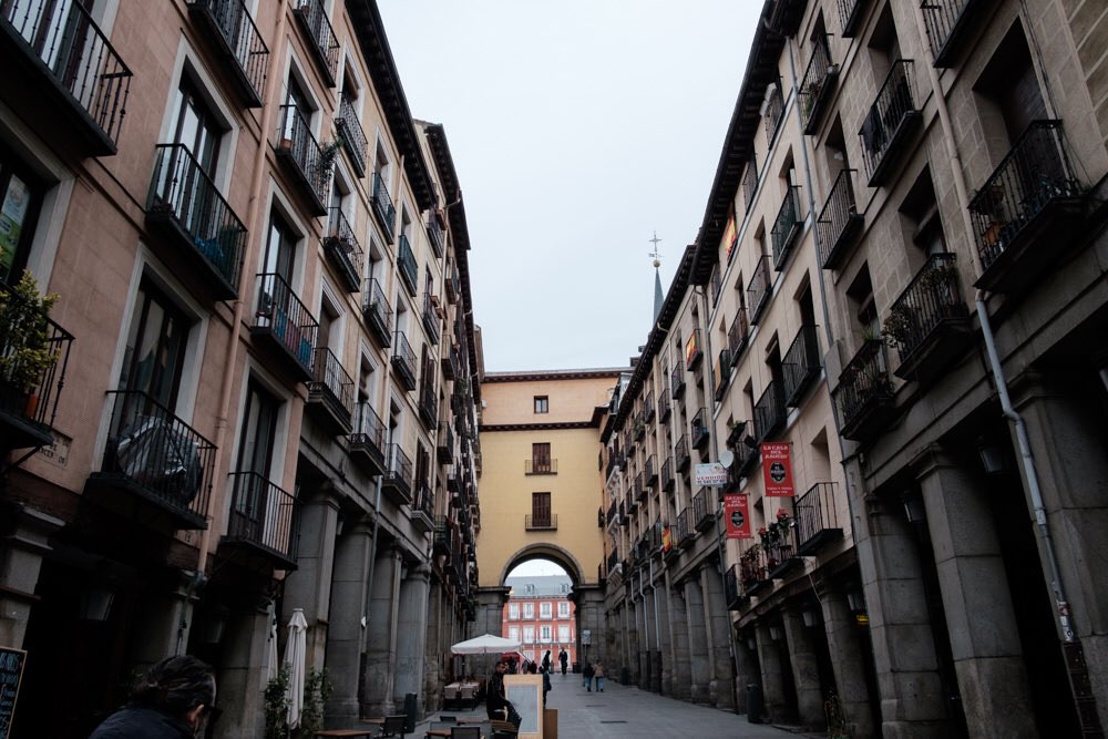 AFM_Cursos's tweet photo. Quieres aprender fotografía callejera? A componer por capas? En breve sacamos nuevas fechas, no os lo perdáis!
Foto @miguelcaavate 
#cursosfotografia #aprendefotografia #aprendefotografiamadrid #madridfoto #fotografiamadrid #cursostreetphoto #ig_madrid #madridenfotos #madrid https://t.co/qmmyHlqcgx