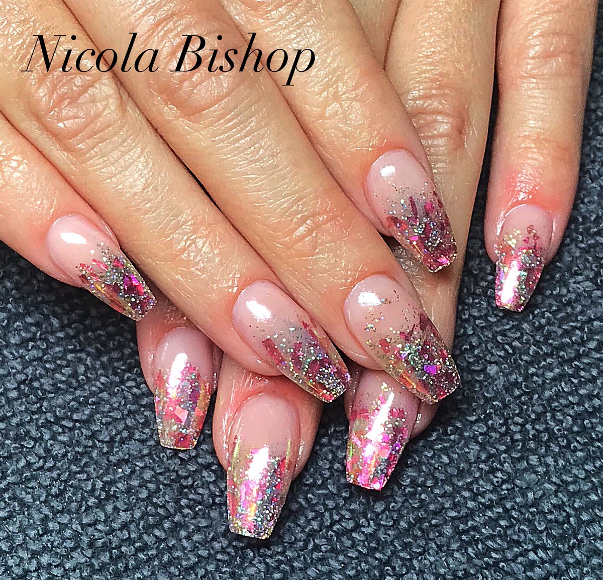_sunshinestudio's tweet photo. #nails #almondnails #
 #pointednails #nails4today #nailart #nailedit  #scratchmagazine @nailpromagazine #nailsdid #nailtechnician #pinchednails #showscratch @Nailitmag #nailprodigy #nailitdaily @brillbird @scratchmagazine
#NailsByNicola #GelNails https://t.co/mCHsRoaSdI