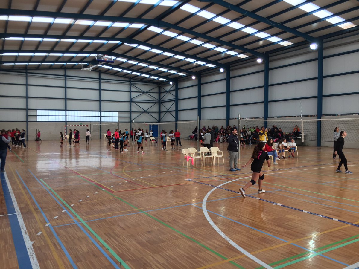 San Javier Deportes (@pdmsanjavier) on Twitter photo Comenzó la jornada de
🏐 Pequevoley 🏐
con más de 200 jóvenes jugadores y perfectamente organizado en 6 campos por <a href="/Cvbelich/">Club Voleibol Belich</a> Comenzó la jornada de
🏐 Pequevoley 🏐
con más de 200 jóvenes jugadores y perfectamente organizado en 6 campos por <a href="/Cvbelich/">Club Voleibol Belich</a>