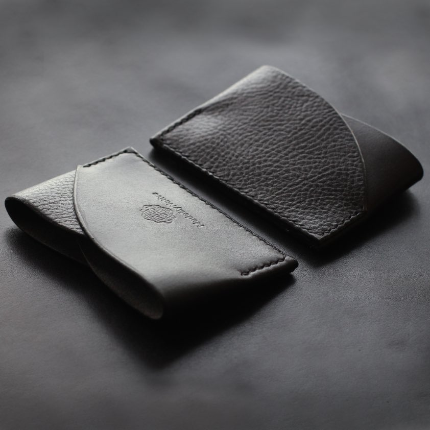 MadeByNative's tweet photo. The Sparrow Wallet, Double Black. Handcrafted in smooth and tumbled vegetable tanned, Italian leather. Available for a limited time.
#MadeByNative https://t.co/STMOypXbSg
