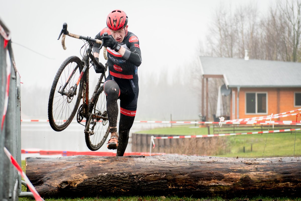 Het was weer een geslaagde editie van de <a href="/Sportlandgoed/">Sportlandgoed</a> #cyclocross in Zwartermeer! Een link naar de uitslagen van de categorieën vindt je op onze website: sportlandgoedcyclocross.nl