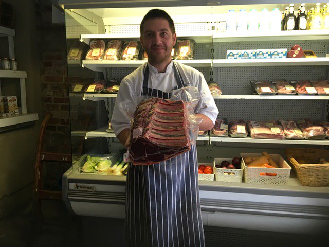 LangtonArms's tweet photo. Order your Xmas meat soon! #turkey #chicken #beef #lamb #venison #pork #alllocal - Also hosting a Xmas Open Day, Sat, 23 December. 10am-3pm @tarrant_beef DT11 8SF https://t.co/hAihYAIpkU #turkeycollection #mulledwine #eatlocal #independentfood https://t.co/iWYsGMsTpG