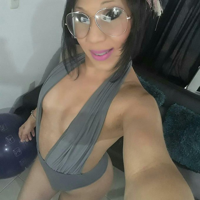 Im on @chaturbate  lets have some fun https://t.co/1kL0D5gsWH #cammodel #webcammodel https://t.co/4j<a class="tags" href="/tag/chaturbate">@chaturbate</a><a href="/tag/cammodel"class="tags"><span>#cammodel</span></a><a href="/tag/webcammodel"class="tags"><span>#webcammodel</span></a>