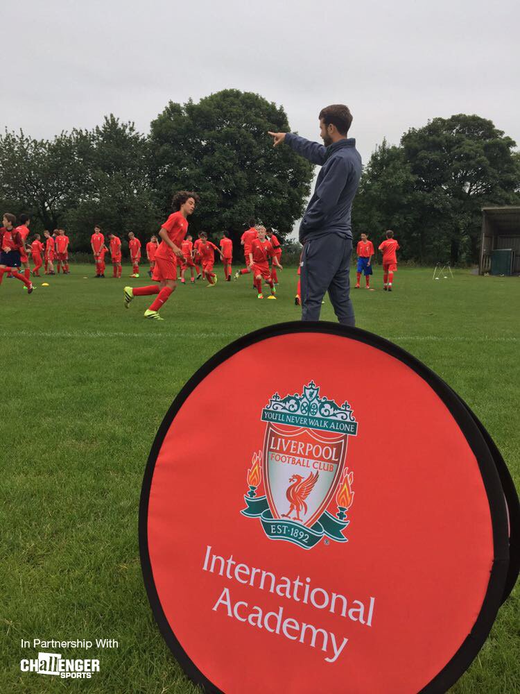 CSResidentials's tweet image. Don’t miss out on the great opportunity to learn how to play the #liverpoolway, for more information on Challenger Sports residential camps visit liverpoolfccamps.com