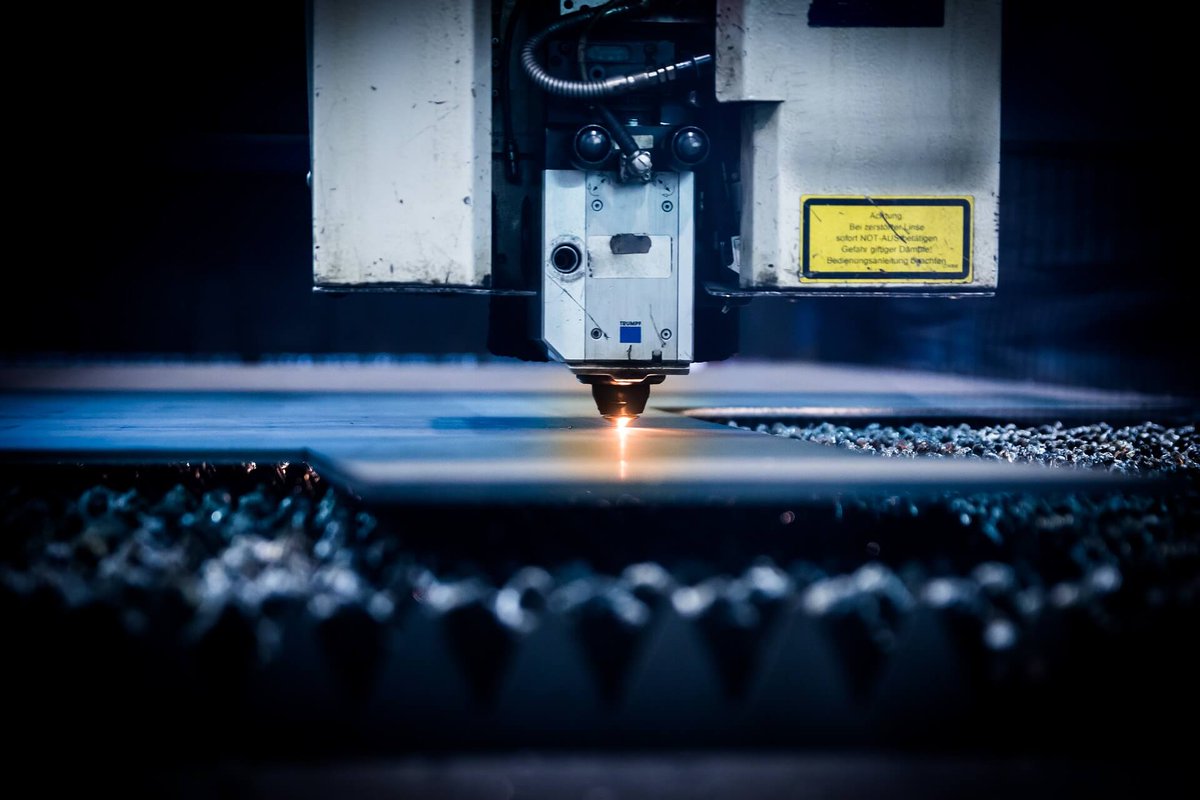 Readylasers's tweet photo. 5 laser cutting trends to watch in 2018 #Lasers #ReadyLasers - https://t.co/5moUzdgAo4 https://t.co/SqLRU9c76i