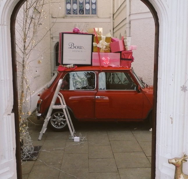 MiniWeddingJob's tweet image. Check out our little red Mini on the Boux Avenue Christmas TV advert!