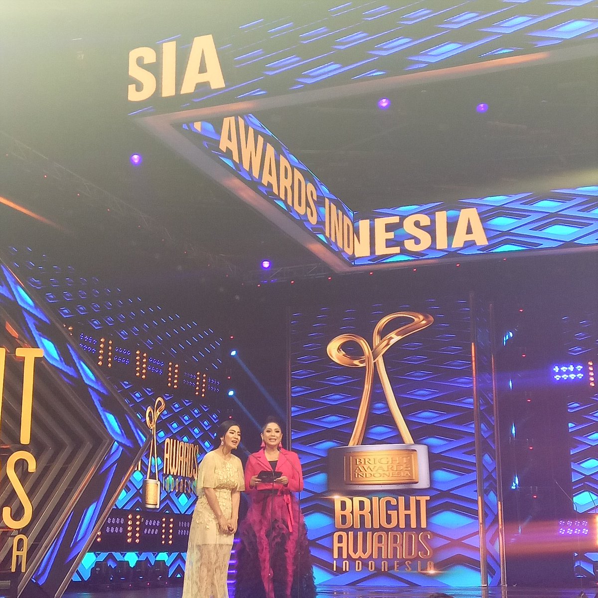 Bright Awards tweet media