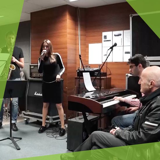 Fuat Güner, Boğaziçi Üniversitesi Müzik Kulübü’ne baskın yaptı! Ayrıntılar Geniş Ekran Müzik’te!
#genişekran #genişekranmüzik #fuatgünerkampüste #boğaziçiüniversitesi
youtube.com/watch?v=oljo_2…