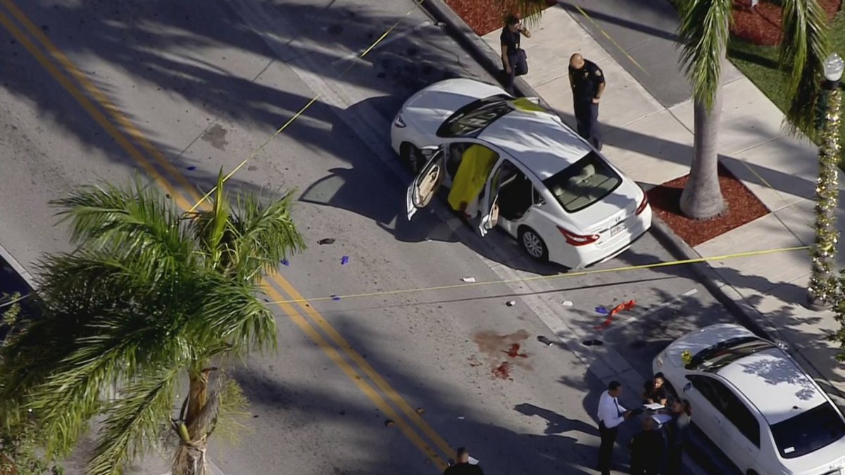 #BREAKING 1 dead, another found wounded in car near Hialeah City Hall bit.ly/2itAPW6?utm_so… https://t.co/VJx9zTmTKA