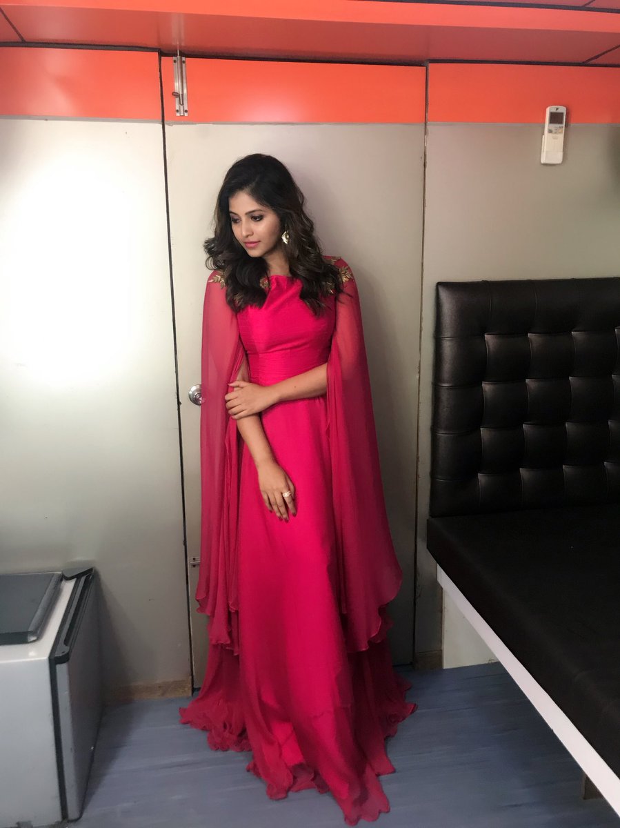 cinemapluz11's tweet photo. Cute Pics of @yoursanjali from #BalloonAudio Launch!!
#Balloon ๐
@thisisysr musical
@dhilipaction @auraacinemas @sinish_s @AntonyLRuben @Actor_Jai @jan_iyer @Arunrajakamaraj @CtcMediaboy https://t.co/HJr22RIhMy