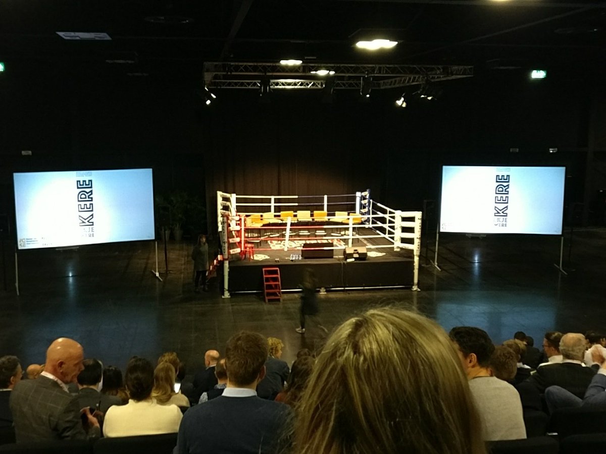 bulik2punt0's tweet photo. Almost ready #bcd2018. Veel succes #welt #cgk #decruy #devoscapoen #demailingman #cdlengineering #vuylsteke https://t.co/aCP6WS8Xdg