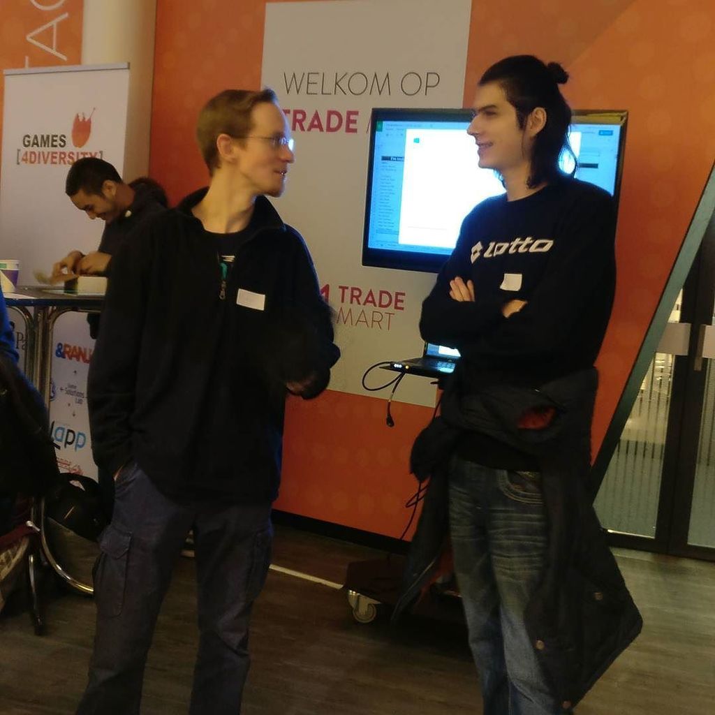 CetusStudios's tweet photo. Present at Dutch Game Garden network lunch! #gamedev #artist #studio #website #gaming https://t.co/dwHDny3oxk https://t.co/tJvuduPFsH