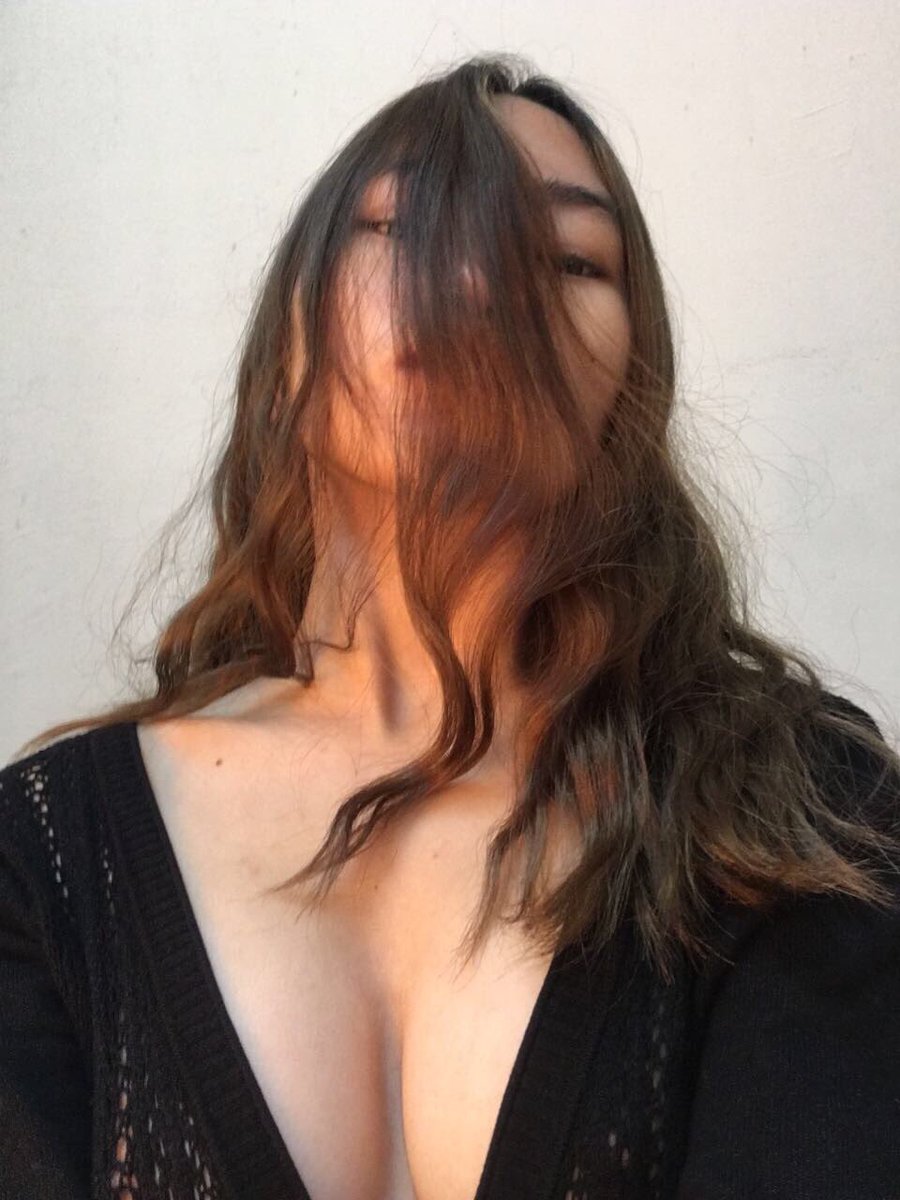 antisocialite__'s tweet photo. No bra feels 💙 #free https://t.co/HoVWvJBsQu
