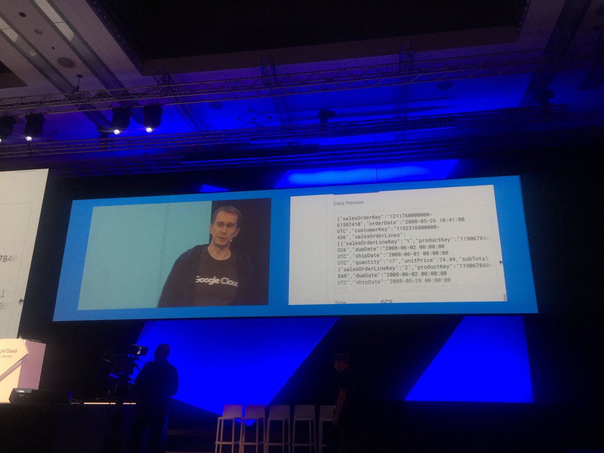 jensschroeter's tweet image. How to clean data using machine learning with #clouddataprep but w/o coding - impressive demo @markkulepisto #googlesummitmunich