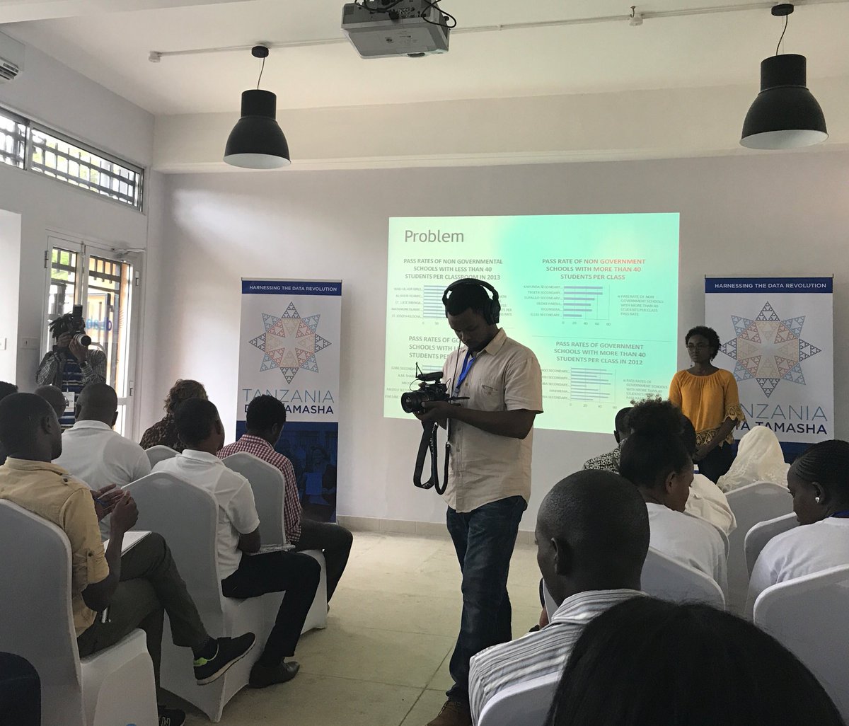 agnieszka_rawa's tweet photo. Koku, 18 is at the #DataTamasha17 describing how, informed by data, she designed an online book exchange to make textbooks more accessible to students @dLabTz @DLIInnovation @DataZetu https://t.co/E2k5H44lSl
