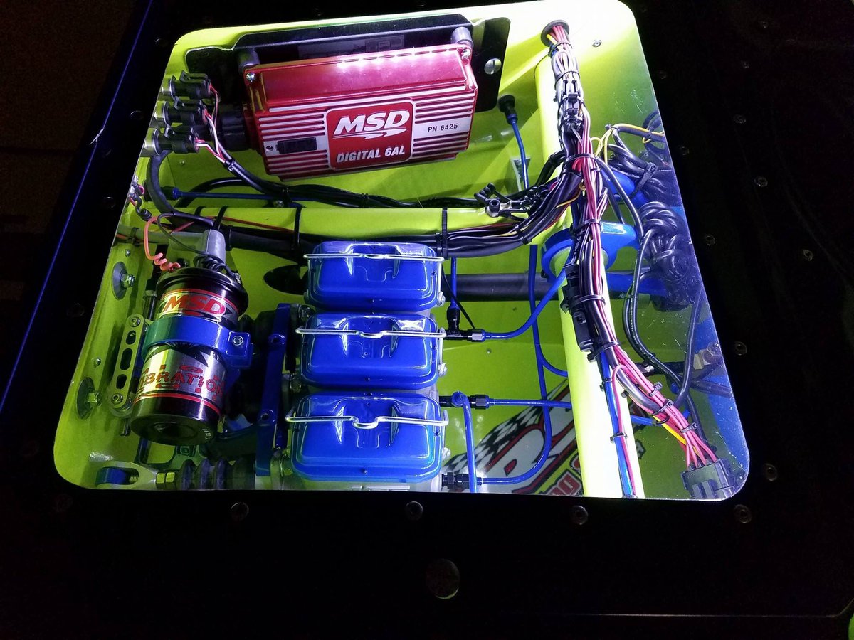 chelsassie's tweet photo. The past few weeks I haven’t seen much of my boyfriend, he’s been cheating on me with this beauty. I’m sooo proud of all his hard work and dedication to this show car for #PRI. #ragechassis #crs #955automotive #absolutepowdercoating https://t.co/Q6D9eAF46M
