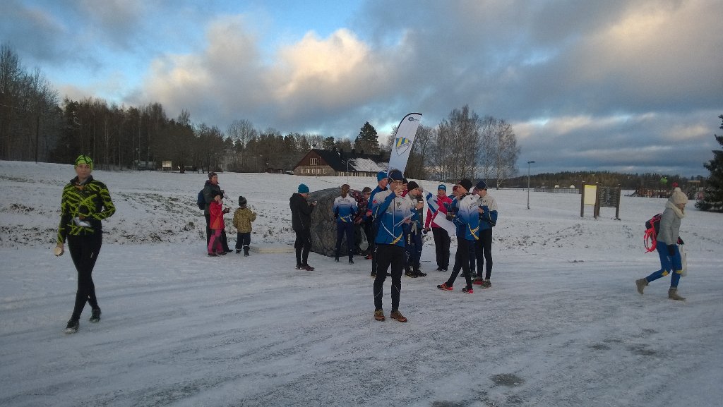 EspoonSuunta's tweet photo. Onnittelemme 100-vuotiasta Suomea 100:n rastin suunnistusradalla #suunnistus #Espoo #suomi100 https://t.co/nInXpSJUGk