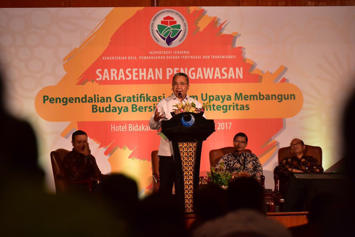Giat Sarasehan Pengawasan Pengendalian Gratifikasi dalam Upaya Membangun Budaya Bersih dan Berintegritas di Bidakara Jakarta. Mendes PDTT <a href="/EkoSandjojo/">Eko P. Sandjojo</a> kembali ingatkan seluruh pegawai utk memegang komitmen tidak melakukan gratifikasi dan korupsi (6/12)