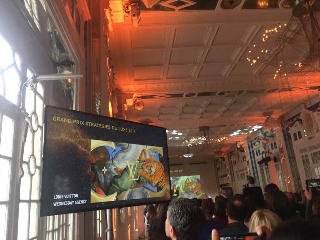 etiriche's tweet photo. #gpstrat bravo à @LouisVuitton_FR et @WednesdayAgency pour ce grand prix @Stratégie du luxe. https://t.co/bjAxNZePER