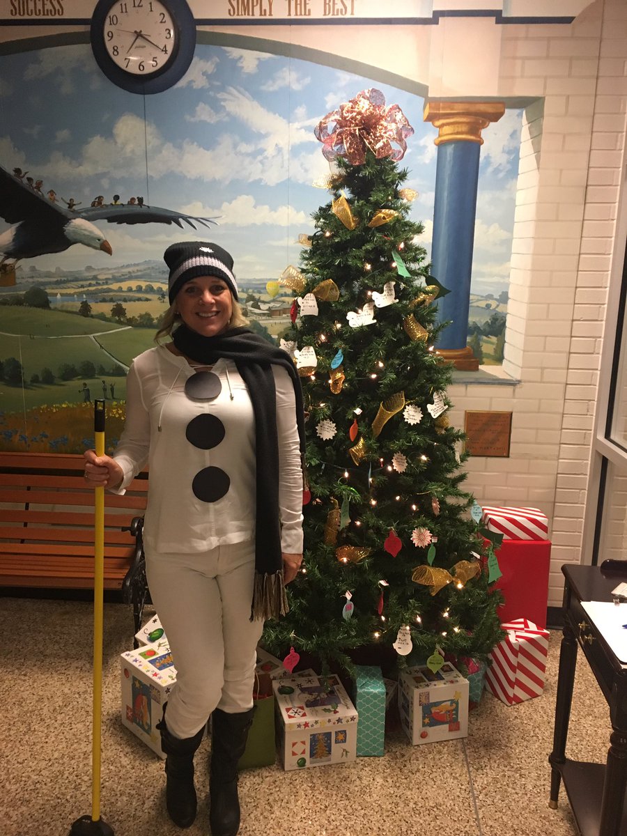 Holiday shenanigans!
#bsieaglepride #bsiholidays2017