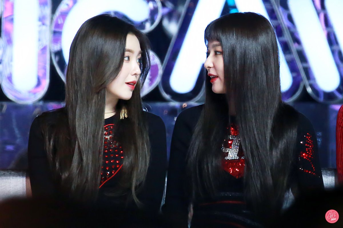 _SEPTEMBER09's tweet photo. ชอบแบบนี้ มองแล้วเขิน -///- #หมีทึ่มของเบชูว #SeulRene 🐻🐰 https://t.co/cYLkb0hNK6