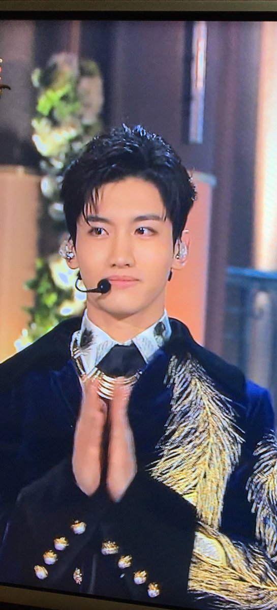 yuna91_46's tweet image. これが👉🏻こう。
同一人物です(´・J・｀) 
#東方神起
#FNS歌謡祭東方神起